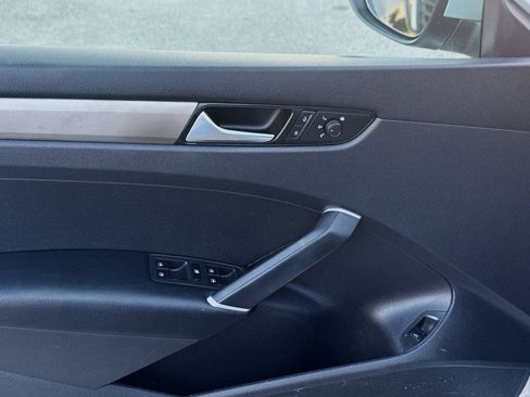 Used 2021 Volkswagen Passat 2.0T S image 16