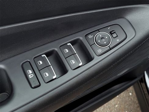 Used 2023 Hyundai Santa Fe SEL image 11