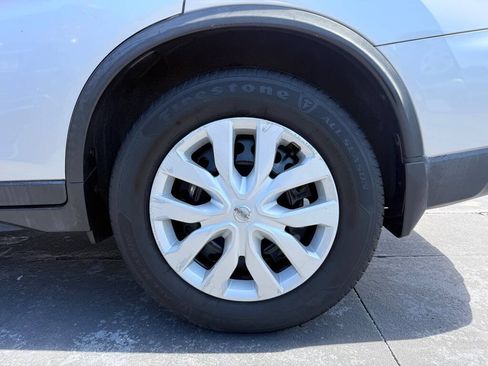 Used 2017 Nissan Rogue S FWD image 28