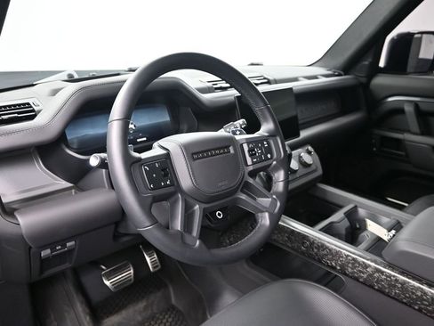 Used 2025 Land Rover Defender 110 AWD/4WD image 13