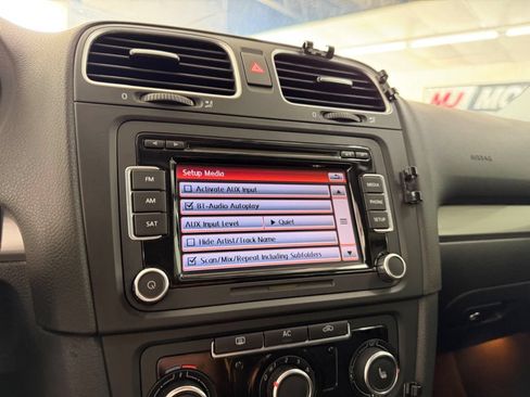 Used 2012 Volkswagen Golf TDI FWD image 21