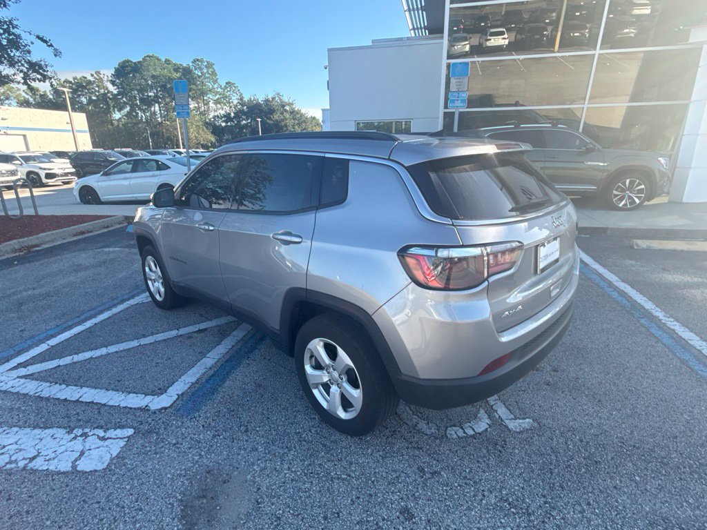 Used 2022 Jeep Compass Latitude AWD/4WD image 10