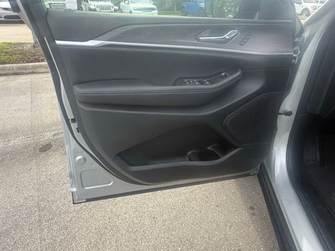 New 2025 Jeep Grand Cherokee L Limited w/ Black Appearance Package image 44