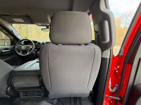 Used 2019 Chevrolet Silverado 1500 Custom Trail Boss image 33