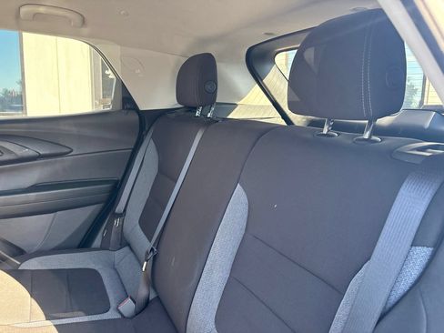 Used 2025 Chevrolet TrailBlazer LT AWD/4WD image 6