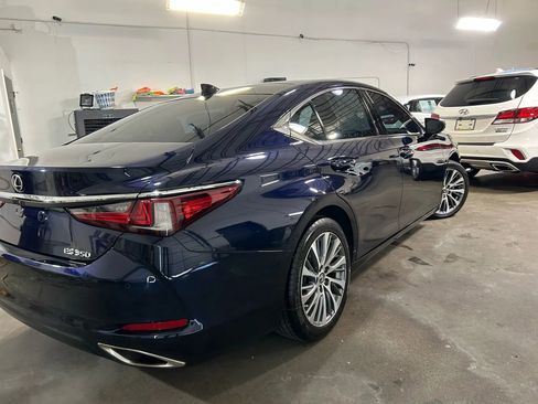 Used 2019 Lexus ES 350 w/ Accessory Package 2 image 3