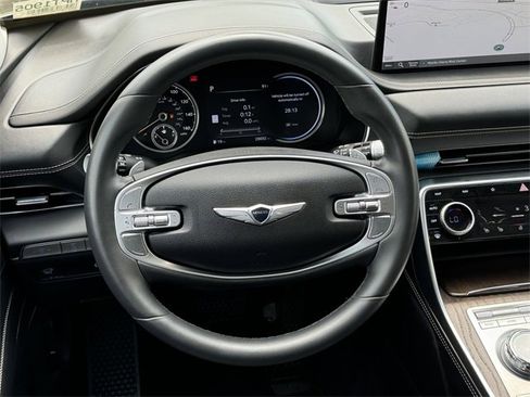 Used 2024 Genesis GV80 3.5T image 25