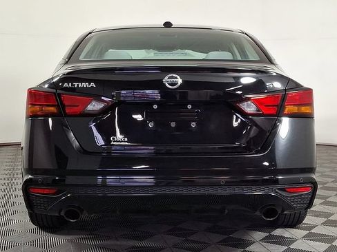 Used 2020 Nissan Altima 2.5 SV FWD image 8