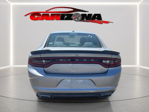 Used 2018 Dodge Charger SXT RWD image 7