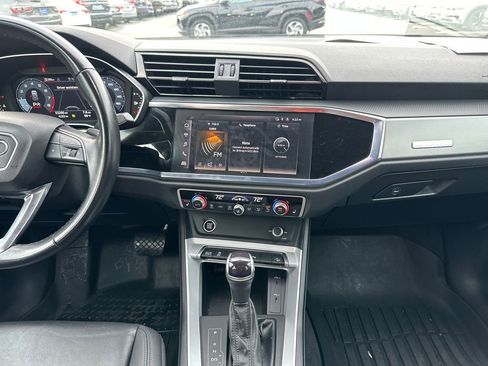 Used 2023 Audi Q3 2.0T Premium image 16