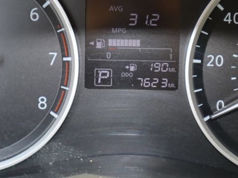 Used 2025 Nissan Versa S w/ Trunk Package FWD image 9