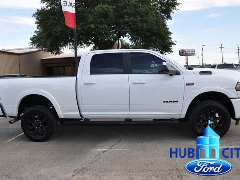 Used 2022 RAM 2500 Laramie w/ Night Edition AWD/4WD image 6