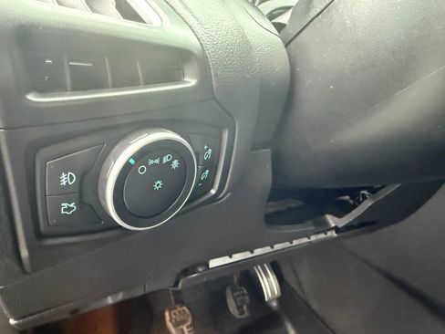 Used 2018 Ford Focus ST image 21