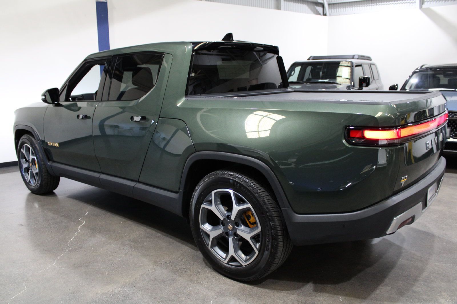 Used 2023 Rivian R1T Adventure Quad AWD/4WD image 8