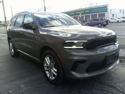 Used 2024 Dodge Durango GT image 11