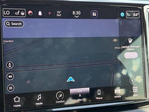 Used 2023 Chrysler Pacifica Limited image 25