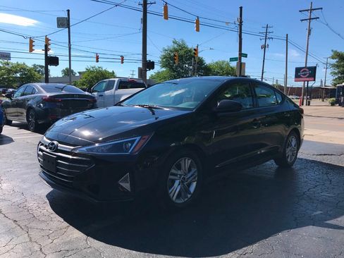Used 2020 Hyundai Elantra Value Edition FWD image 4