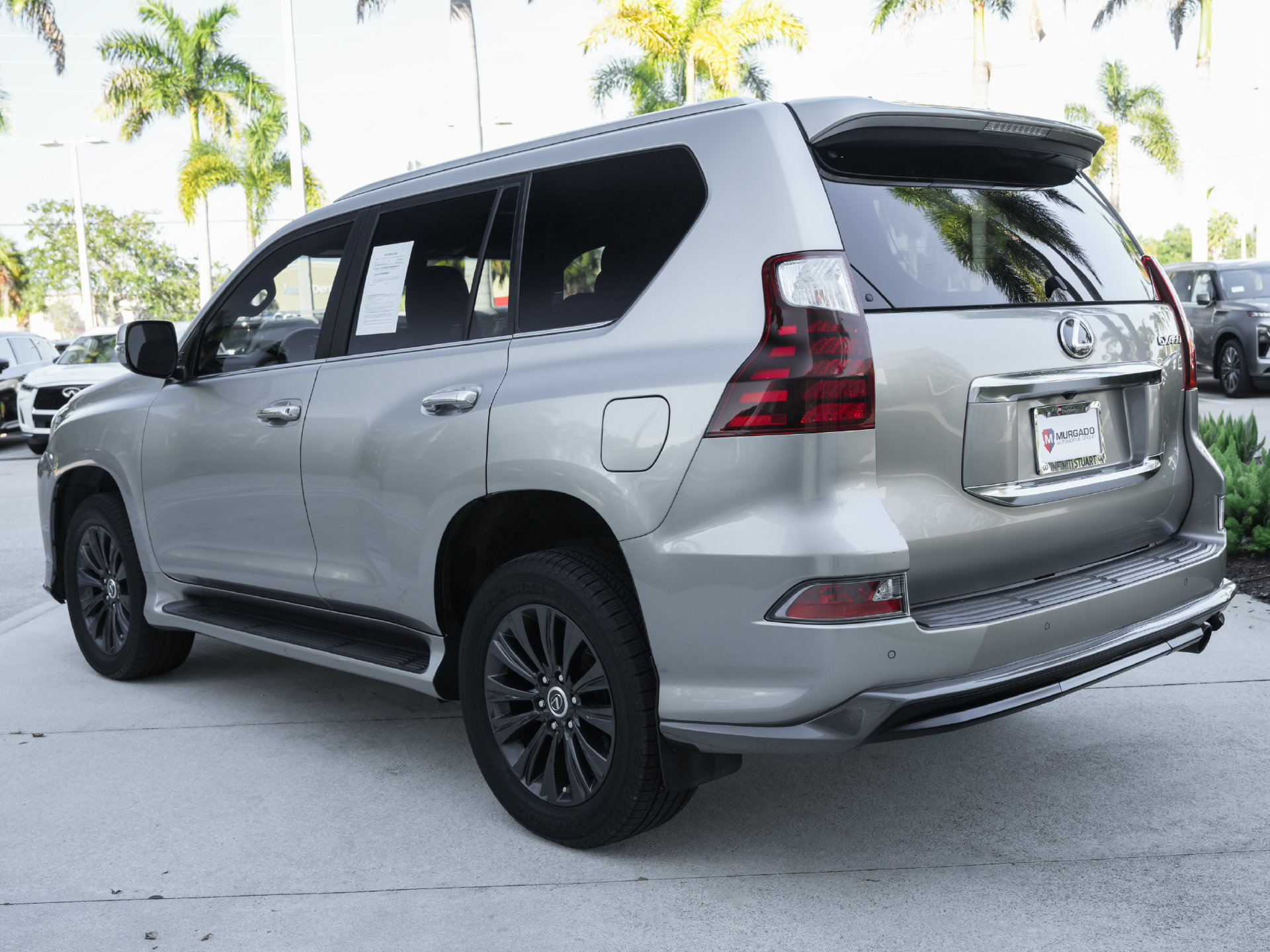 Used 2022 Lexus GX 460 Premium w/ Accessory Package AWD/4WD image 26