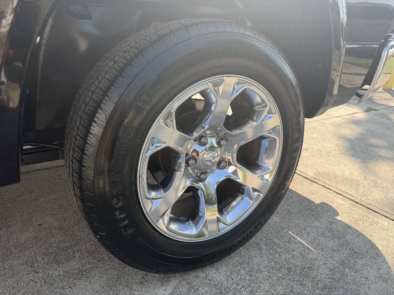 Used 2013 RAM 1500 Laramie w/ Convenience Group AWD/4WD image 17