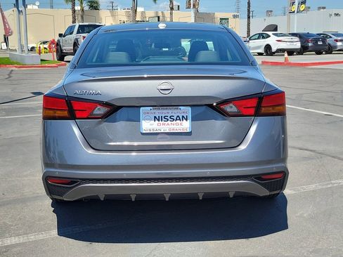 Used 2025 Nissan Altima 2.5 S FWD image 28