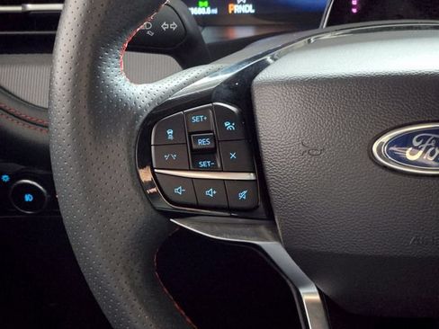 Used 2025 Ford Explorer ST-Line RWD image 31