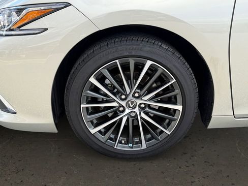 Certified 2025 Lexus ES 350 350 w/ Premium Package image 25