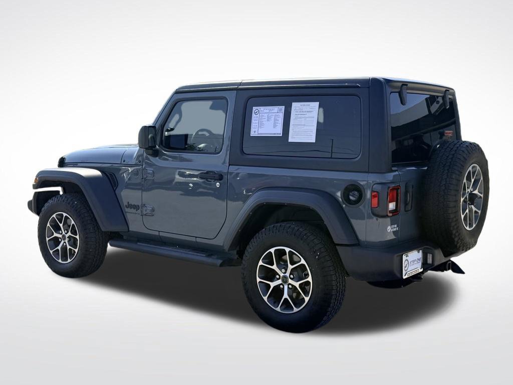 Used 2024 Jeep Wrangler Sport AWD/4WD image 5
