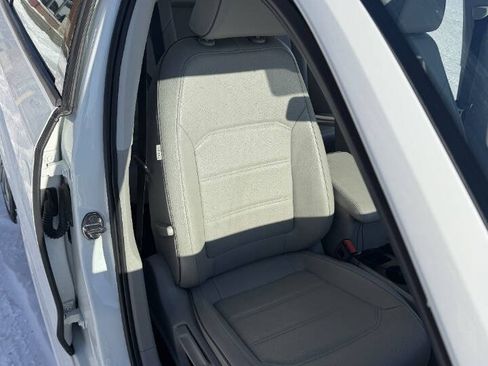 Used 2018 Volkswagen Passat 2.0T S image 23