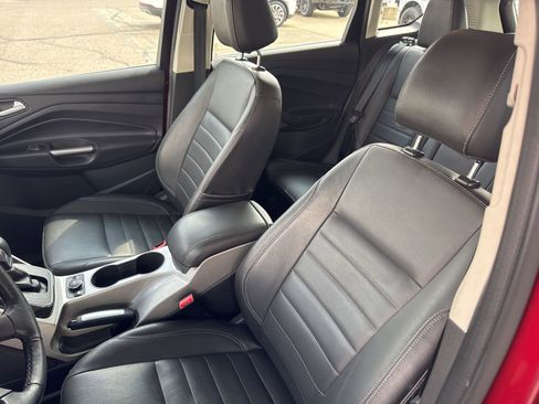 Used 2014 Ford C-MAX Energi SEL w/ Equipment Group 303A image 18