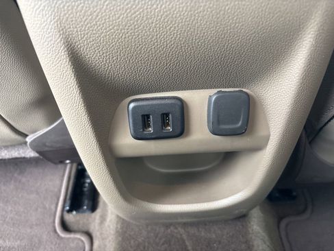 Used 2018 GMC Canyon SLT image 30