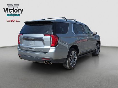 Used 2023 GMC Yukon Denali Ultimate AWD/4WD image 17