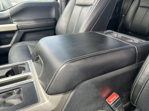 Used 2019 Ford F150 Lariat w/ Equipment Group 502A Luxury AWD/4WD image 26