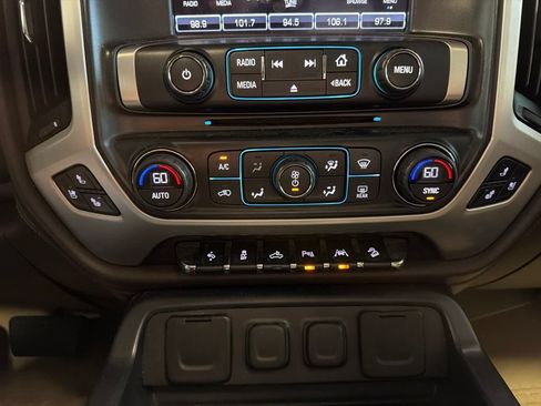 Used 2017 GMC Sierra 1500 SLT AWD/4WD image 10