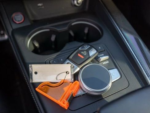 Used 2019 Audi S4 Prestige w/ Prestige Package image 22