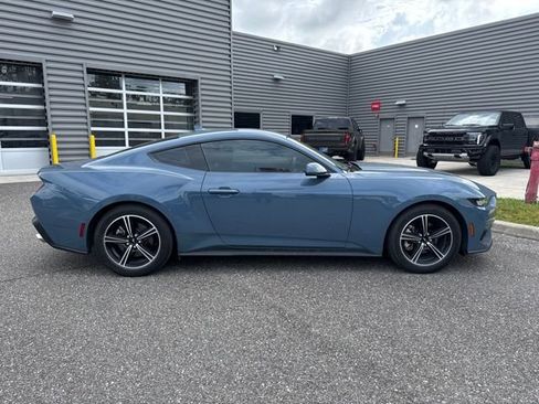 Used 2024 Ford Mustang Coupe RWD image 4