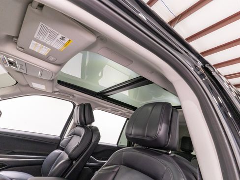 Used 2025 Lincoln Navigator Reserve AWD/4WD image 17