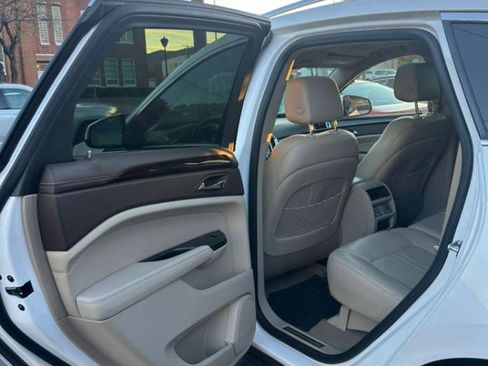Used 2015 Cadillac SRX Luxury w/ Driver Awareness Package image 13