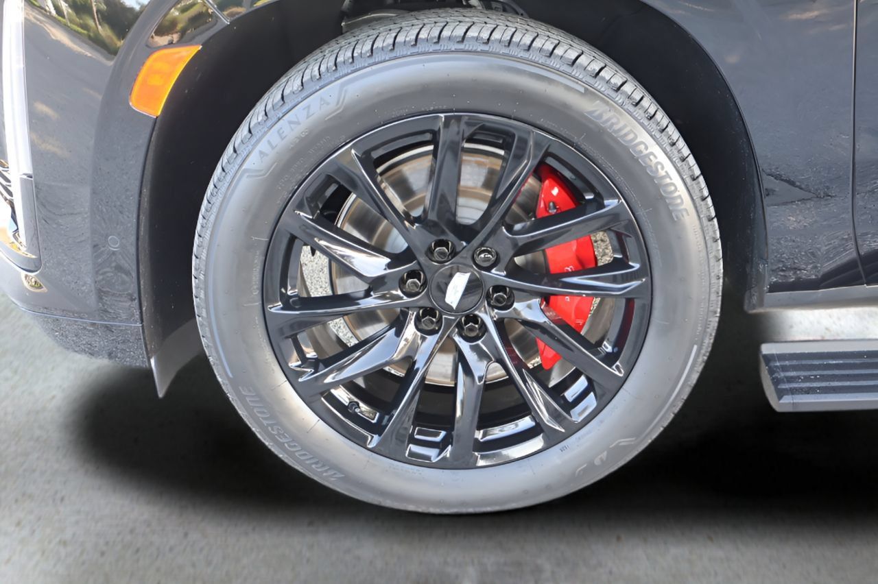 Certified 2024 Cadillac Escalade ESV Sport Platinum w/ LPO, ONYX Package AWD/4WD image 9