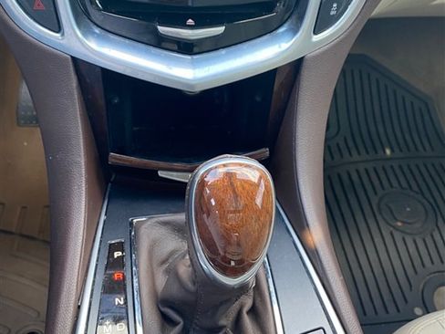 Used 2015 Cadillac SRX Premium FWD image 16