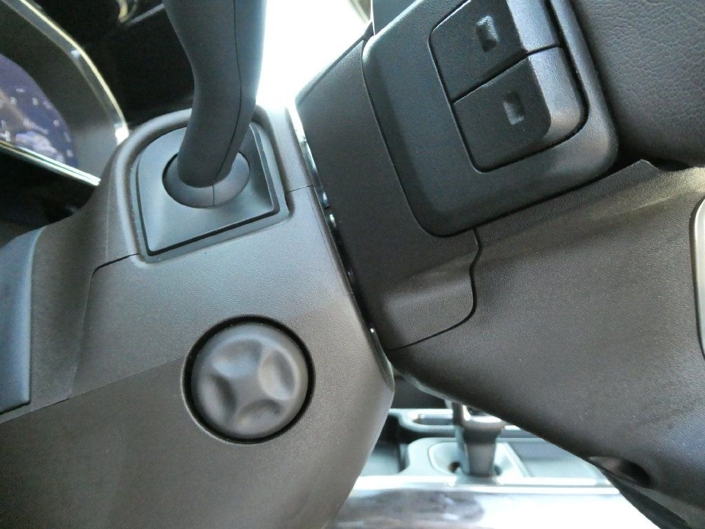 Certified 2022 Chevrolet Silverado 1500 LTZ AWD/4WD image 28