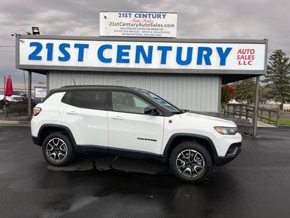 Used 2025 Jeep Compass Trailhawk