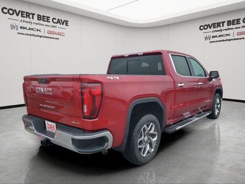 New 2026 GMC Sierra 1500 SLT image 9