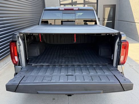 Used 2022 GMC Sierra 1500 SLT w/ SLT Premium Plus Package AWD/4WD image 13