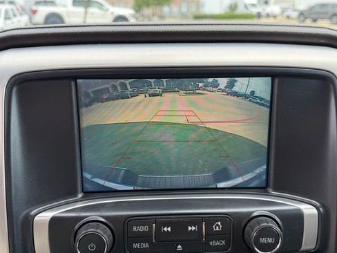 Used 2018 GMC Sierra 1500 SLT w/ Suspension Package, Off-Road AWD/4WD image 15