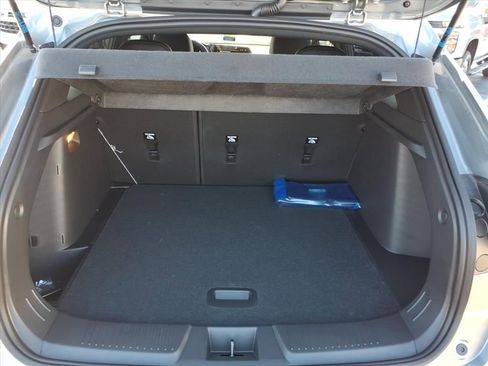 New 2026 Chevrolet Trax RS w/ Driver Confidence Package image 15