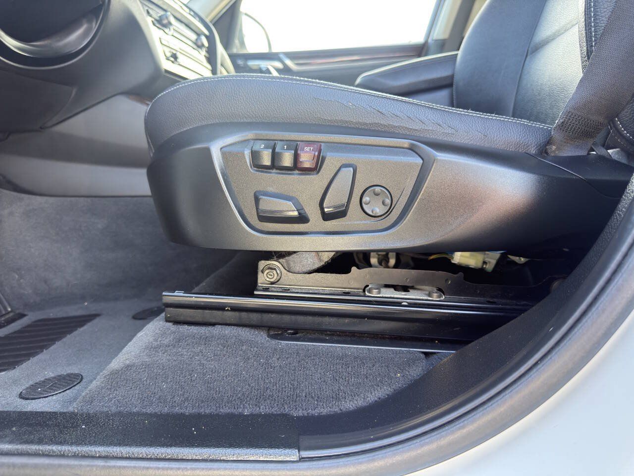 Used 2017 BMW X3 sDrive28i RWD image 22