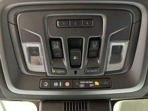 Used 2024 GMC Sierra 2500 AT4 w/ AT4 Premium Plus Package AWD/4WD image 31