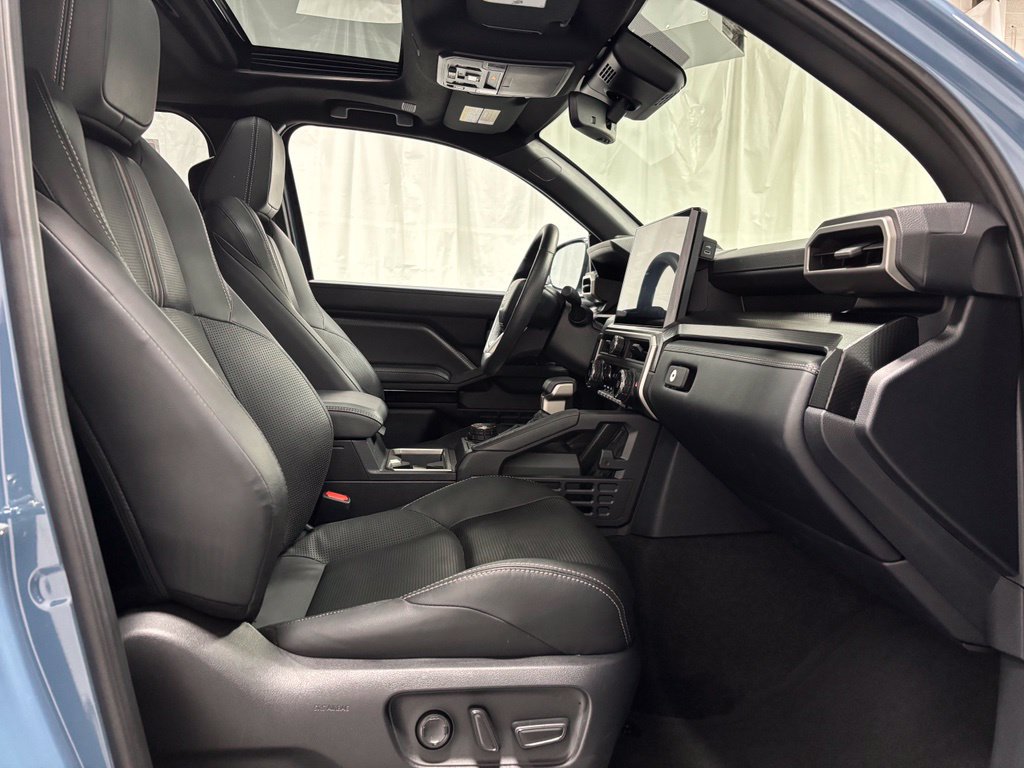 Used 2026 Toyota 4Runner Limited AWD/4WD image 60
