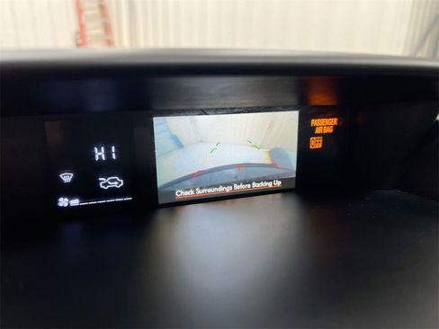 Used 2014 Subaru Forester 2.5i Limited image 15