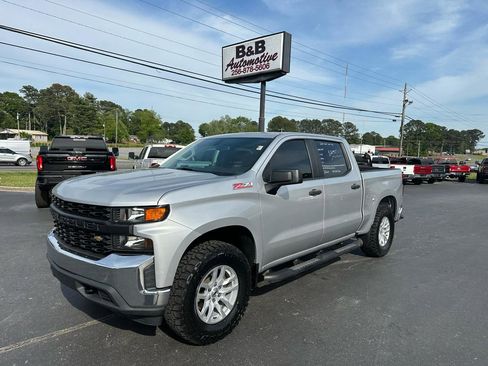 Used 2020 Chevrolet Silverado 1500 W/T w/ Z71 Off-Road Package image 1